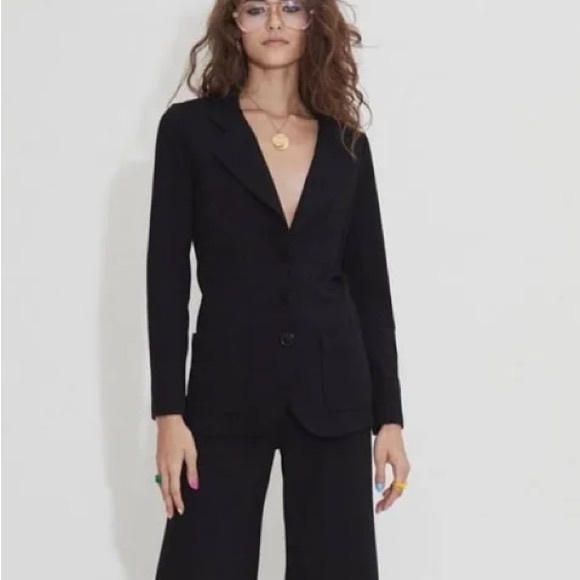 NWT- SUZIE KONDI 3 Button Ivory Ponte Blazer - Picture 3 of 10